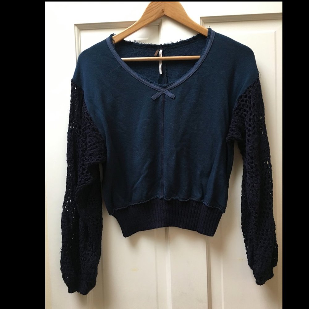 2000s Free People Knit Sleeved Top Sz XS